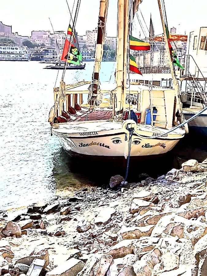 Hotel Nile Felucca Adventure Assuan Exterior foto