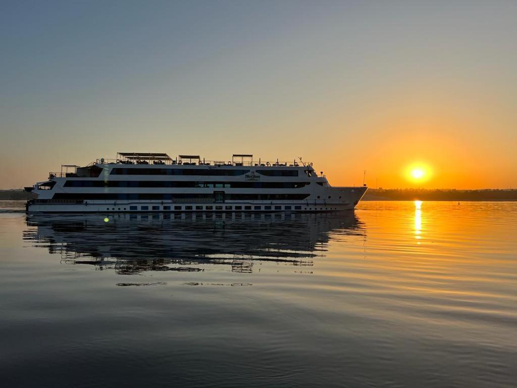 Hotel Nile Felucca Adventure Assuan Exterior foto
