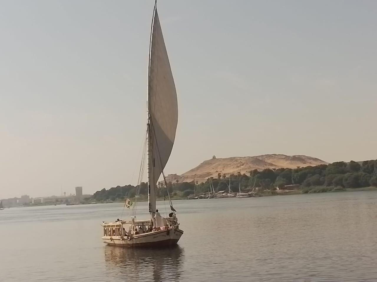 Hotel Nile Felucca Adventure Assuan Exterior foto