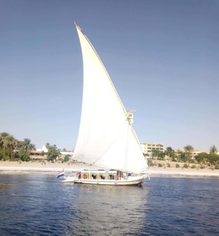 Hotel Nile Felucca Adventure Assuan Exterior foto