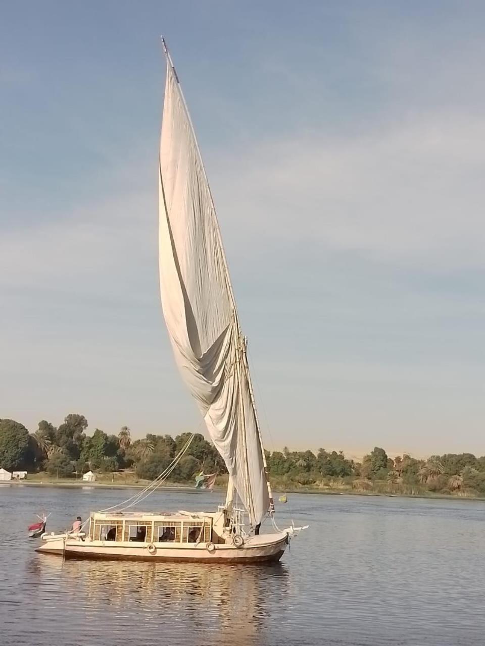 Hotel Nile Felucca Adventure Assuan Exterior foto